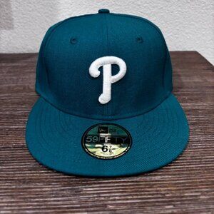 New Era Pittsburgh Pirates 59FIFTY Fitted hat in size 6 7/8